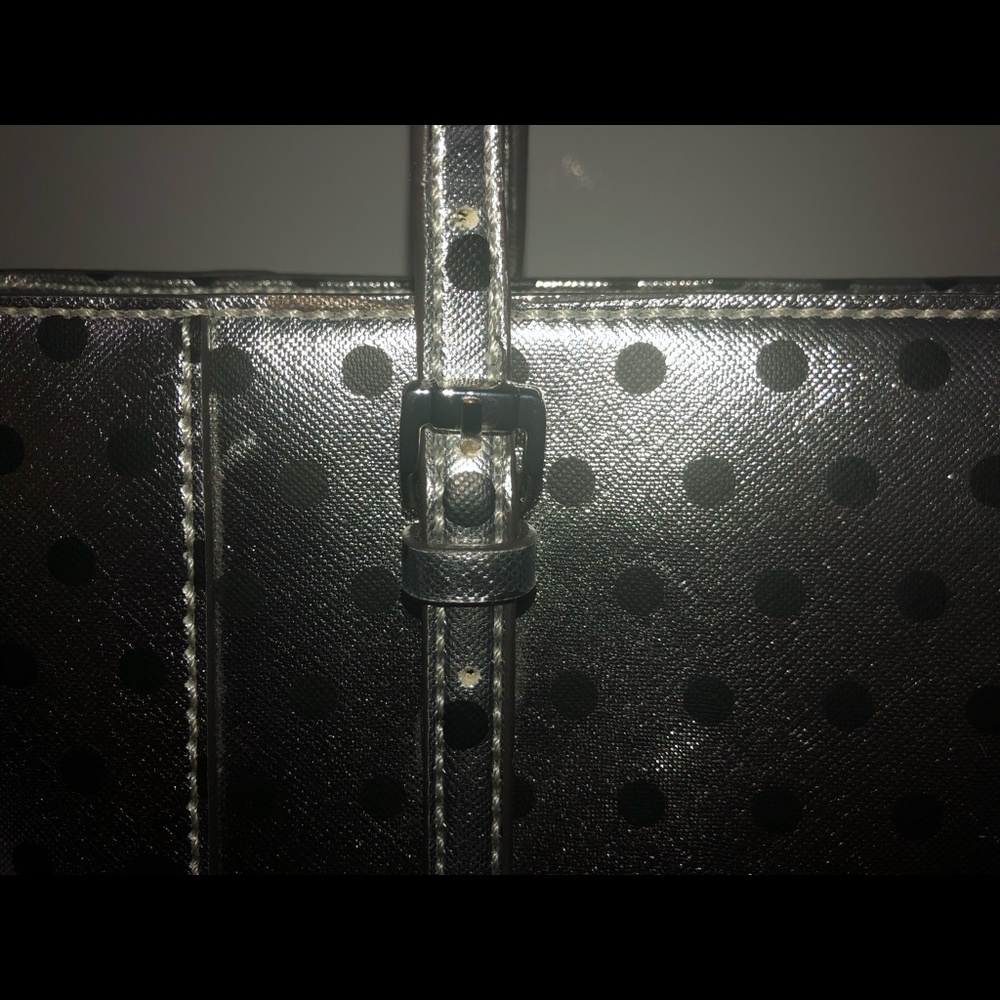 GUESS DELANEY SILVER POLKA-DOT SMALL CLASSIC TOTE - Picture 5 of 8